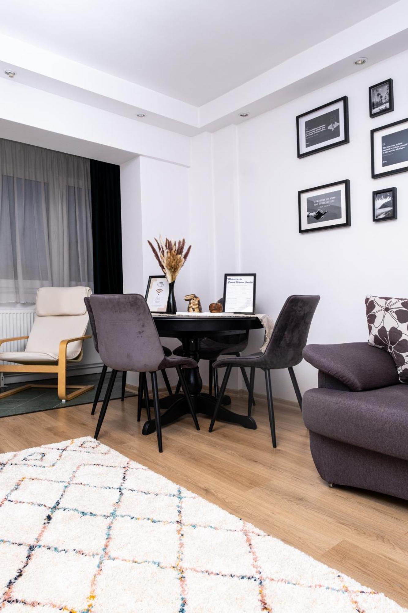 Grand Urban Studio Targu Mures Ngoại thất bức ảnh